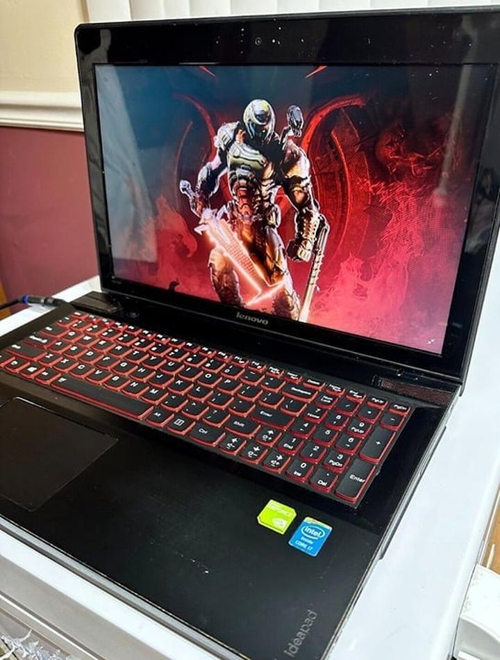 Rozbiórka laptopa krok po kroku