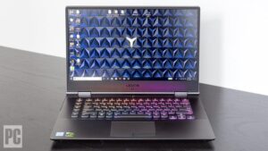 Kiedy Lenovo Legion Y730 zawita do sklepów? Sprawdź najnowsze informacje!